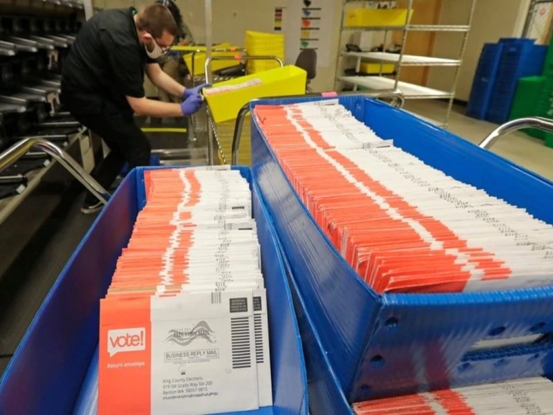 La cantidad de boletas electorales recibidas por correo es mucho mayor a la de años anteriores.