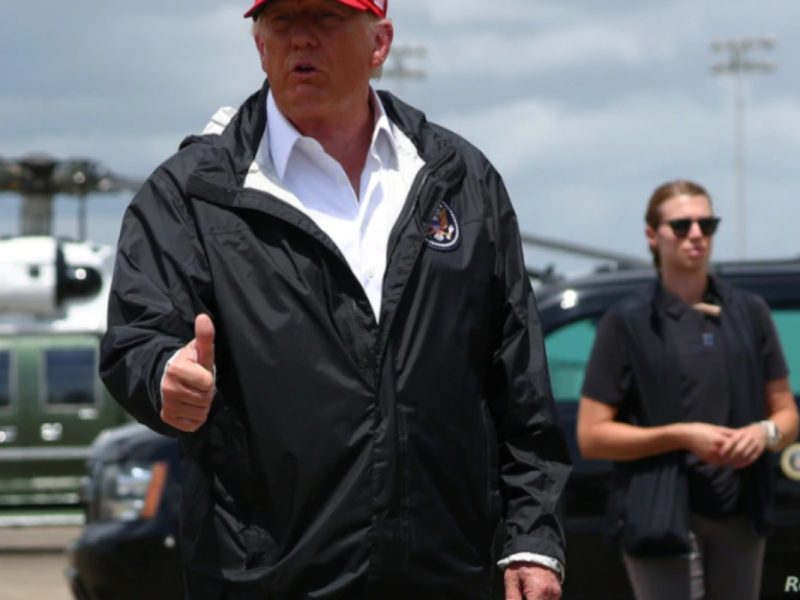 Trump visita Luisiana y Texas para evaluar los daños del huracán Laura