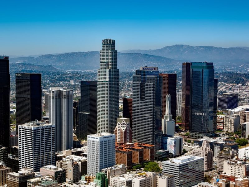 Declaran emergencia fiscal por la pandemia en Los Ángeles