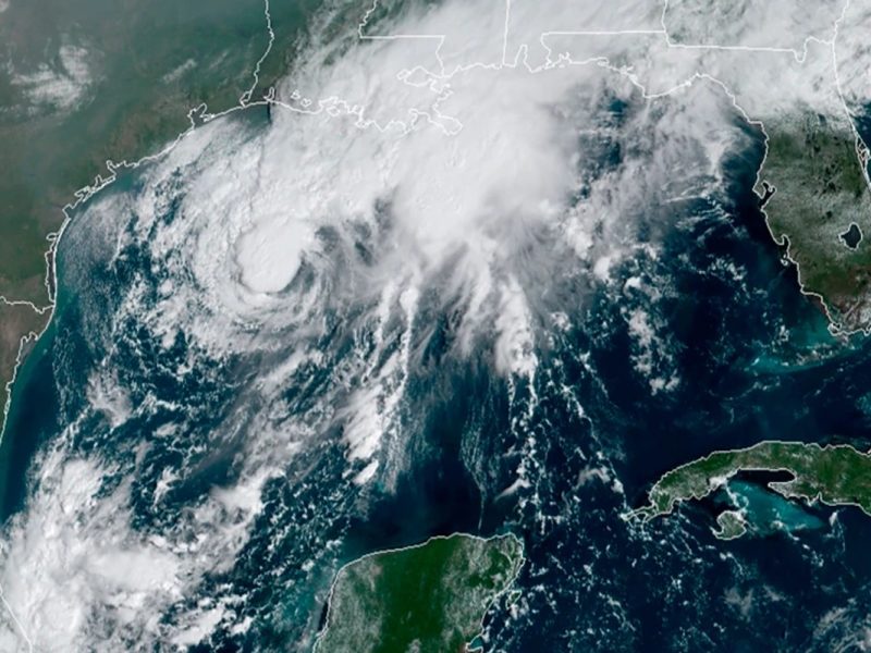 Tormenta tropical Beta avanza hacia Texas y Luisiana