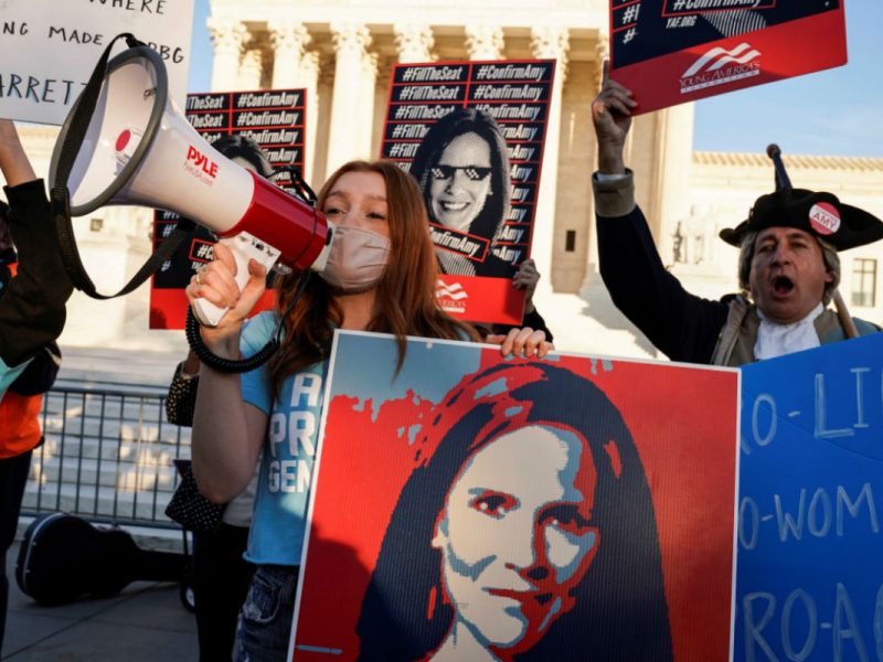 Senado de USA confirma a Amy Barrett como jueza de la Suprema Corte