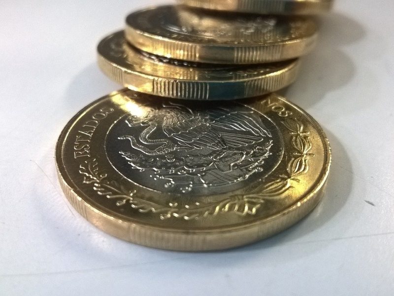 La reactivación de la economía será más difícil si la administración actual no cambia de dirección.