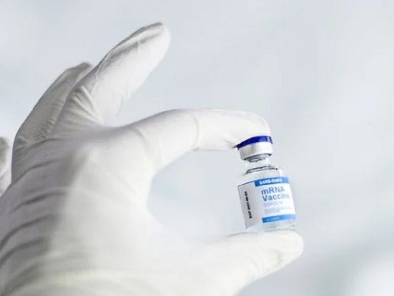 Moderna pedirá autorización para su vacuna contra Covid-19 en EEUU