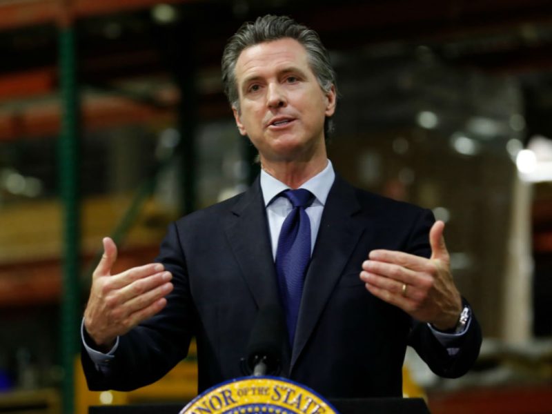 California comparte su plan de educación presencial con seguridad