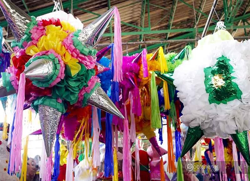 La piñata es un elemento que no puede faltar en las posadas navideñas.