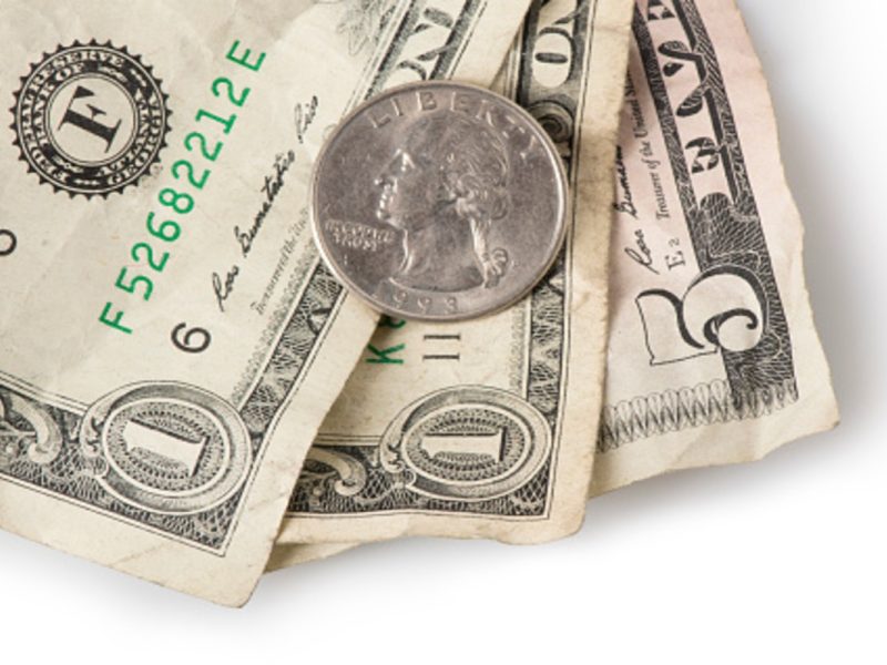 Aumenta el salario mínimo en California; latinos serán los más beneficiados