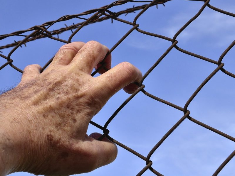 Texas presenta demanda para impedir que Joe Biden suspenda deportaciones