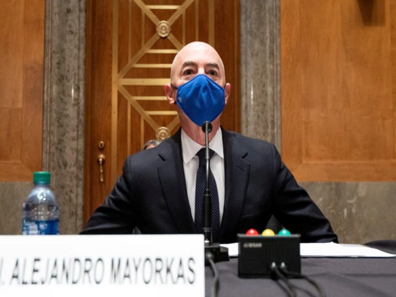 Alejandro Mayorkas, jefe del DHS, departamento encargado de regular los asuntos migratorios en USA.