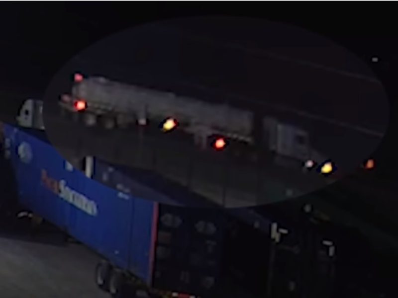 Texas camión cisterna con 80 migrantes