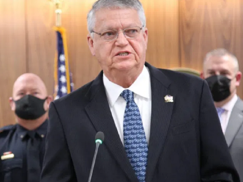 El senador Norman Sanderson de Carolina del Norte es uno de los patrocinadores de la iniciativa de ley.