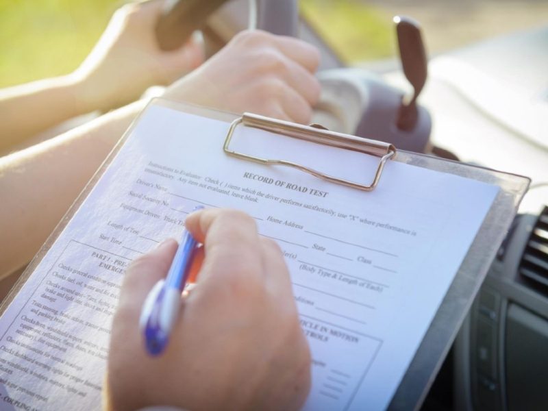 Consejos para prevenir las estafas con el trámite de licencias