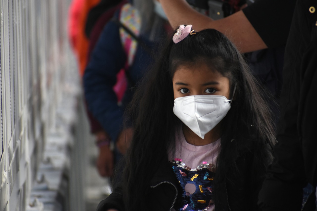 Solicitantes de asilo varados en Ciudad Juárez empiezan a cruzar a USA.