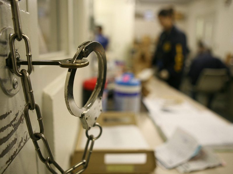 Estos son los lugares en donde es más probable que ICE arreste migrantes