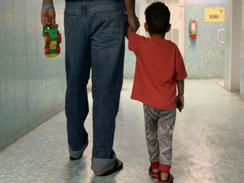 Veinte estados demandan a Trump por el Acuerdo Flores que permite detener a menores migrantes por tiempo indefinido