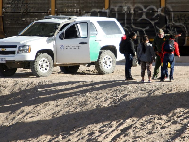 Los menores migrantes se quedarían en Long Beach hasta que las autoridades consigan enviarlos con miembros de su familia o con patrocinadores.