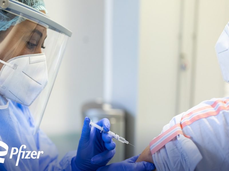 Pfizer aumentará su producción; distribuirá 10% más de vacunas en USA