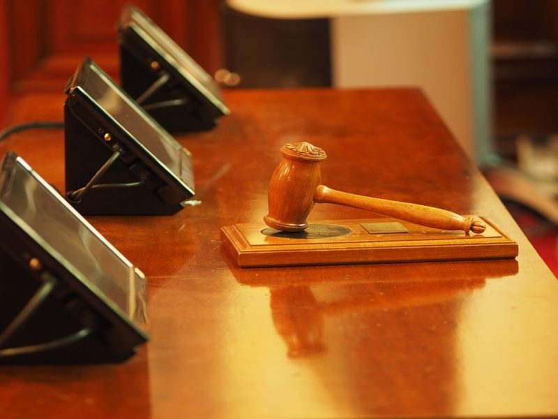 Abogados denuncian a Juez de Inmigración en San Francisco; trataba mal a los migrantes