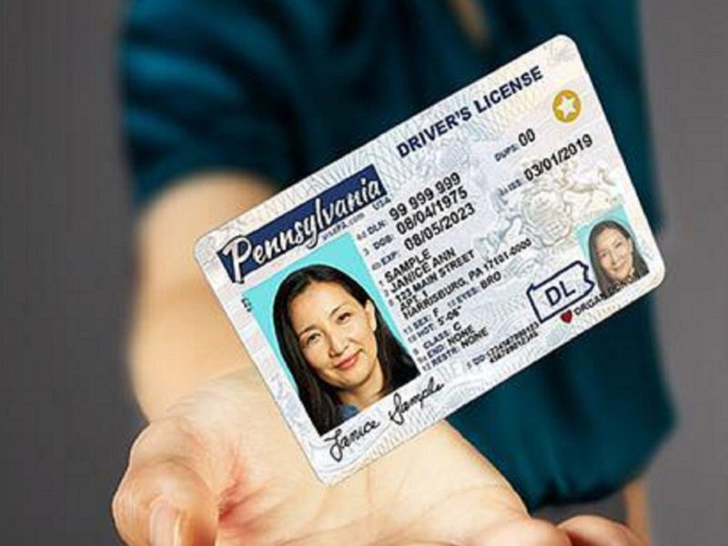 La REAL ID es un estándar aplicado para las licencias de manejo y las tarjetas de identificación.