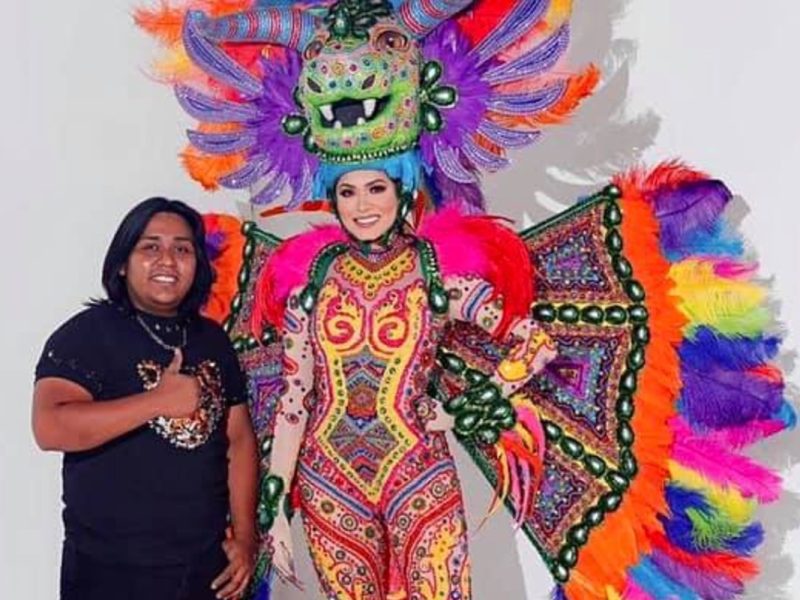 Avelino Roque, el oaxaqueño que hizo el traje típico de Andrea Meza