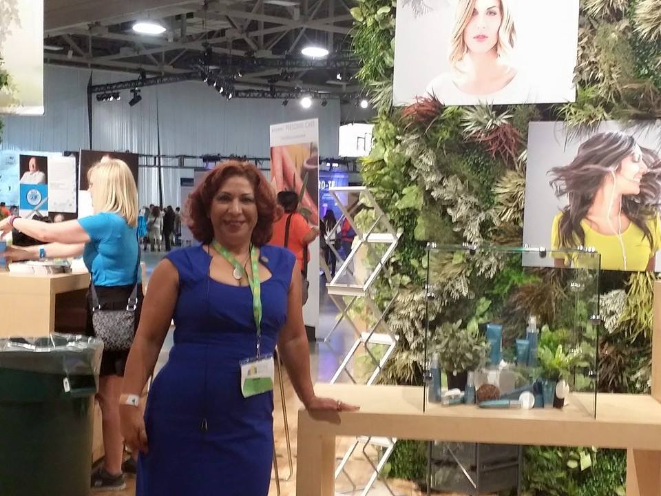 Rocío tiene un negocio naturista que le ha ayudado a construir un futuro sólido en USA. | Foto: Cortesía.