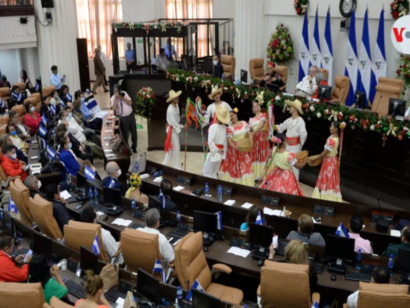 USA suspende visas a 100 funcionarios de Nicaragua.