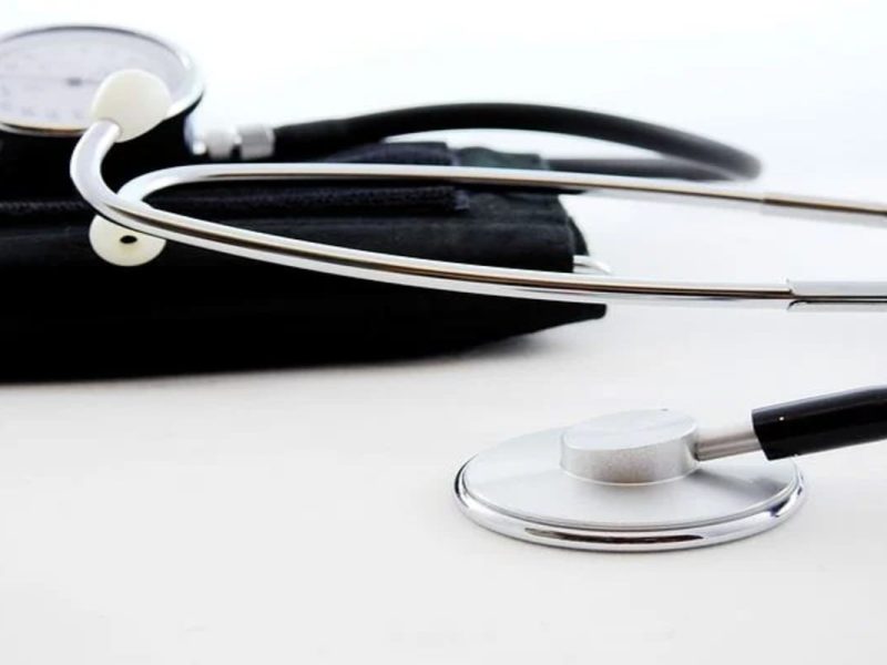 Migrantes mexicanos en USA enfrentan la pandemia sin cobertura médica.