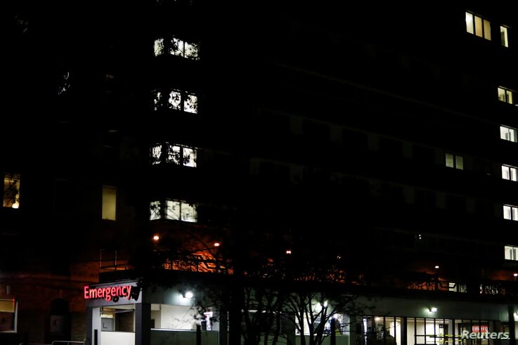 Consecuencias del huracán Ida en Luisiana: falta el agua y la electricidad. | Foto: Reuters / VOA.