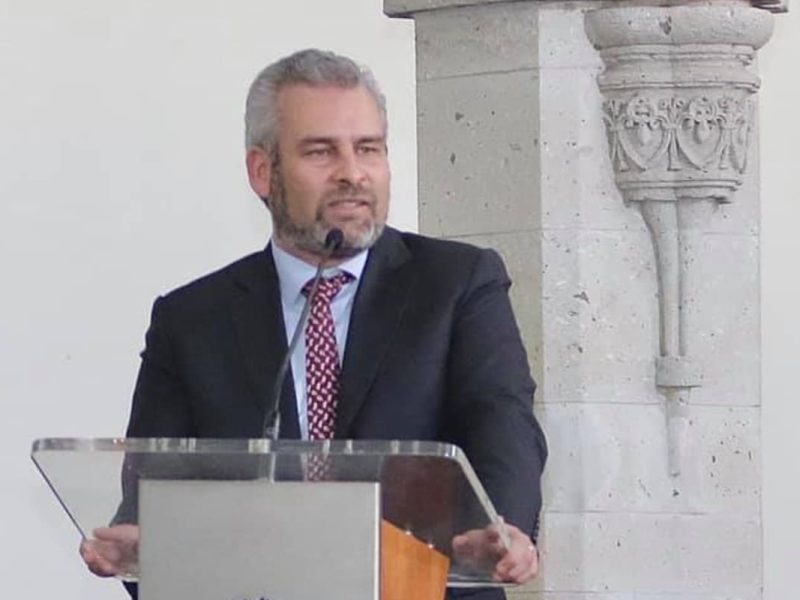 Secretaría del Migrante: Gobernador de Michoacán propone atender la migración de manera integral.