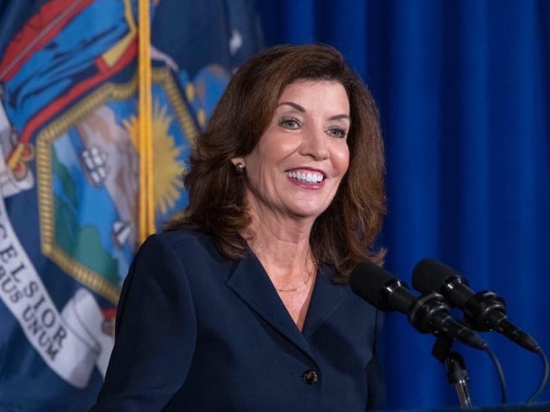 Nueva York dará ayuda a inmigrantes indocumentados afectados por Ida.