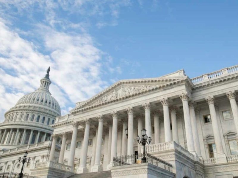 Los demócratas dijeron que buscarán más opciones para abrirle un camino a la ciudadanía a los migrantes