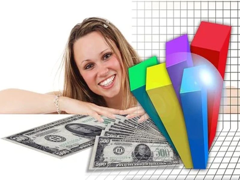 Beneficiarios de DACA ganan hasta 3 veces más que otros inmigrantes, según estudio de la Universidad de Texas.