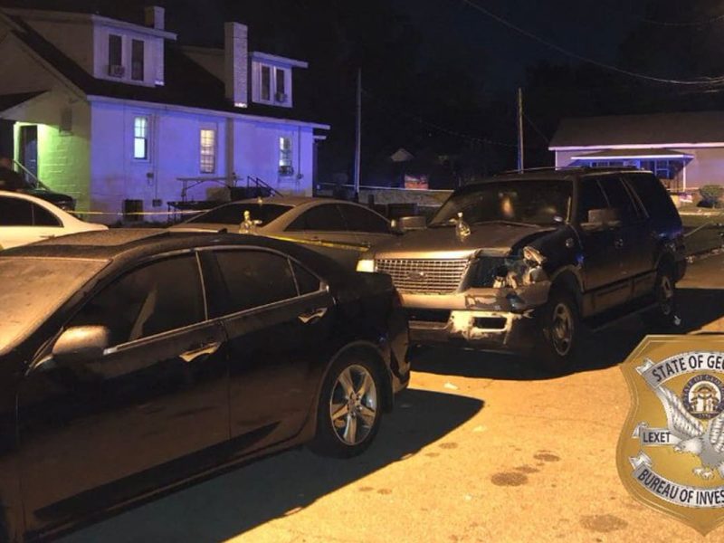 Tiroteo cerca de universidad en Georgia deja un muerto y siete heridos.