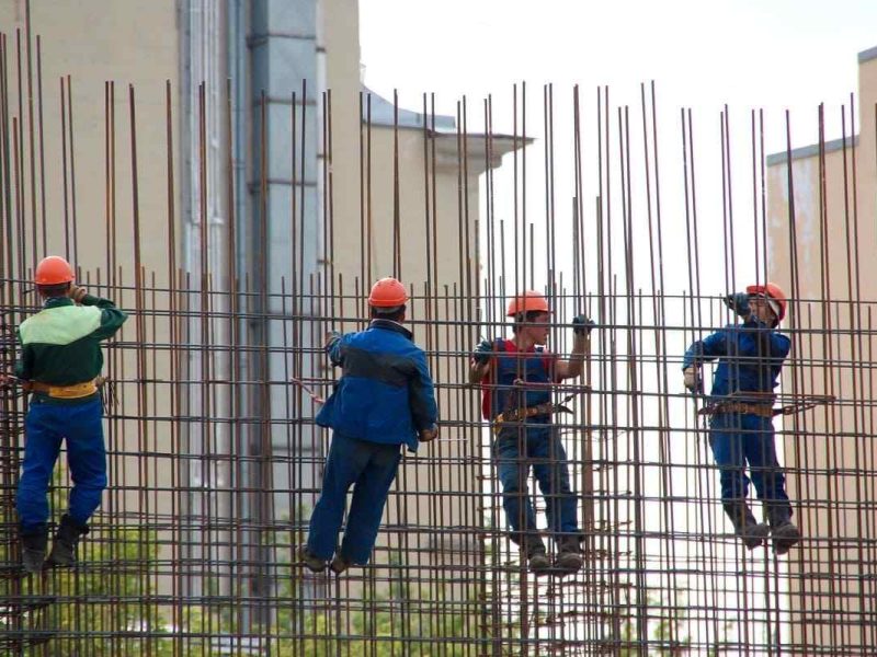 Los trabajadores inmigrantes son indispensables para la industria de la construcción.