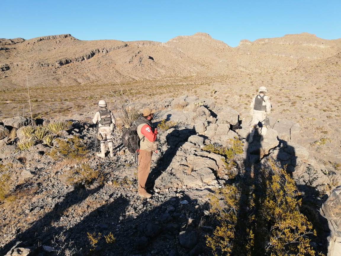Búsqueda de Omar en la zona desértica de Chihuahua. | Foto: Cortesía.