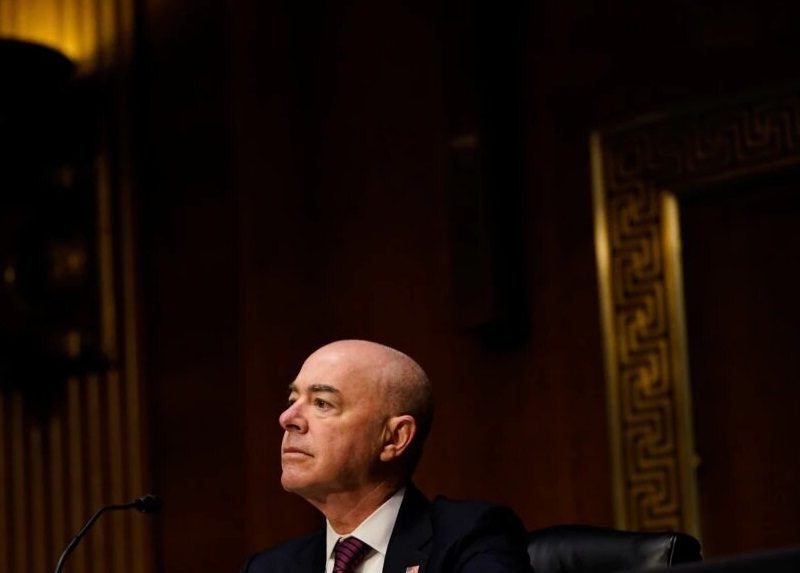 Alejandro Mayorkas durante su audiencia en el Senado de Estados Unidos este 16 de noviembre de 2021.