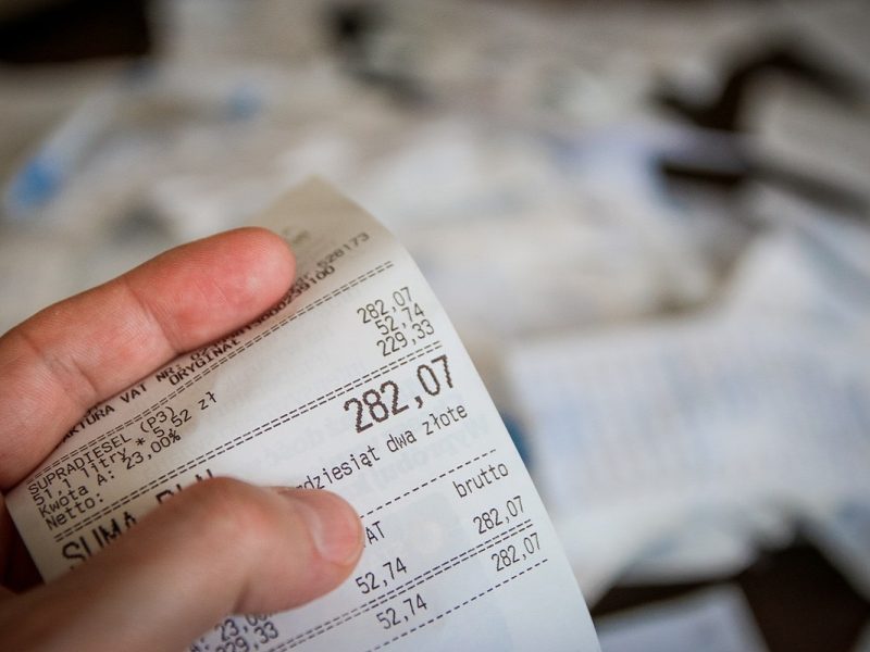 Las ayudas federales como el crédito tributario por hijos pueden hacer que la cantidad de tu reembolso de impuestos disminuya.