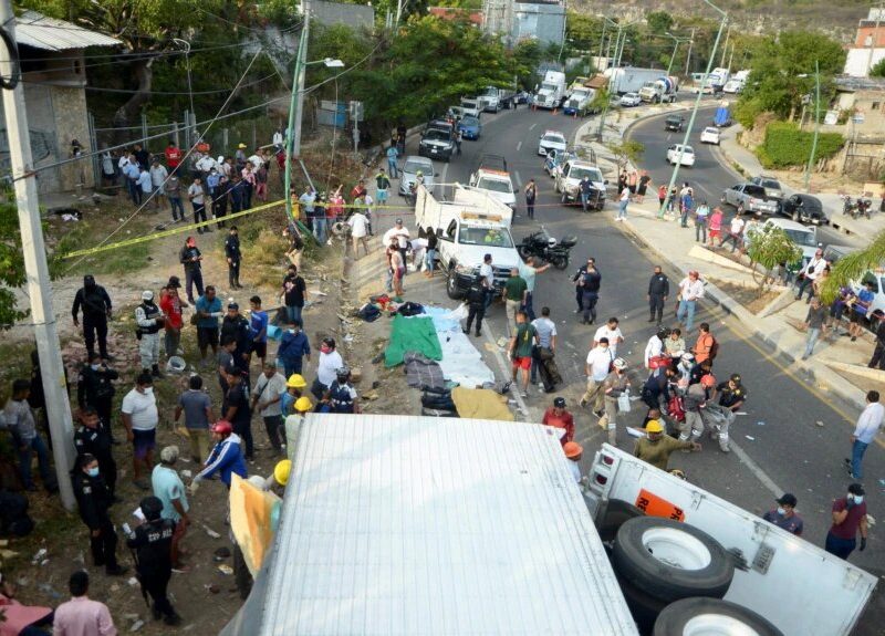 Escenas del accidente en Chiapas este jueves 9 de diciembre de 2021.