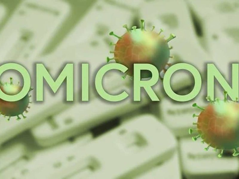 Moderna asegura que su dosis de refuerzo aumenta protección frente a Ómicron.