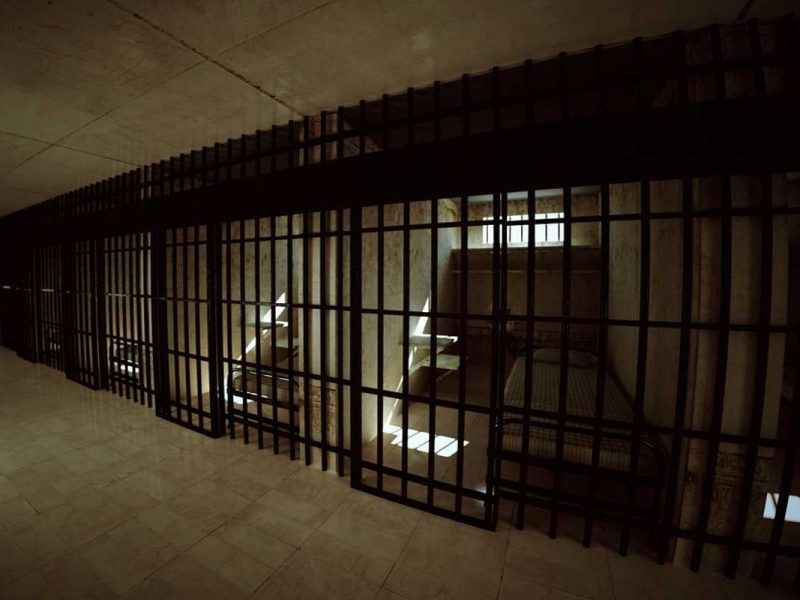 Aumentan contagios de Covid en los centros de detención de ICE.