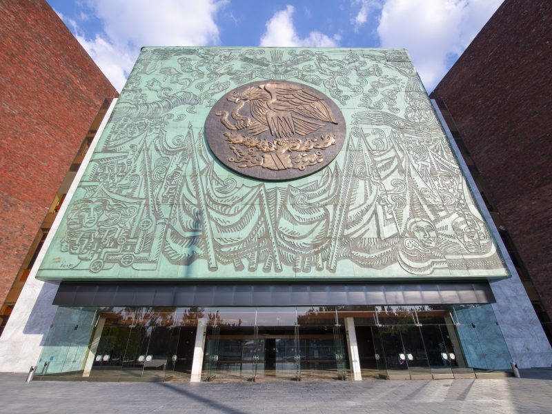 Fachada principal de la Cámara de Diputados en CDMX