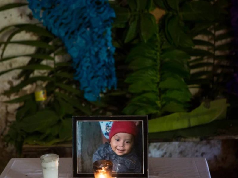 Presuntos traficantes de migrantes son buscados en Guatemala.