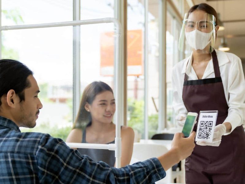 La mayoría de las migrantes mexicanas trabajan en el sector de servicios, como restaurantes y hoteles, que aún no se han recuperado de la pandemia del Covid-19.