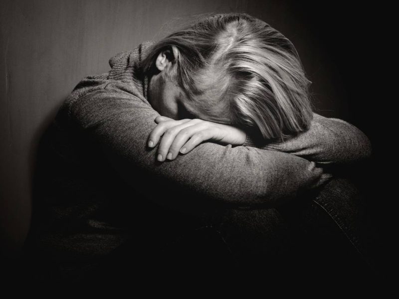 Una adolescente migrante debe 10 mil dólares a coyotes que la cruzaron hacia Estados Unidos.