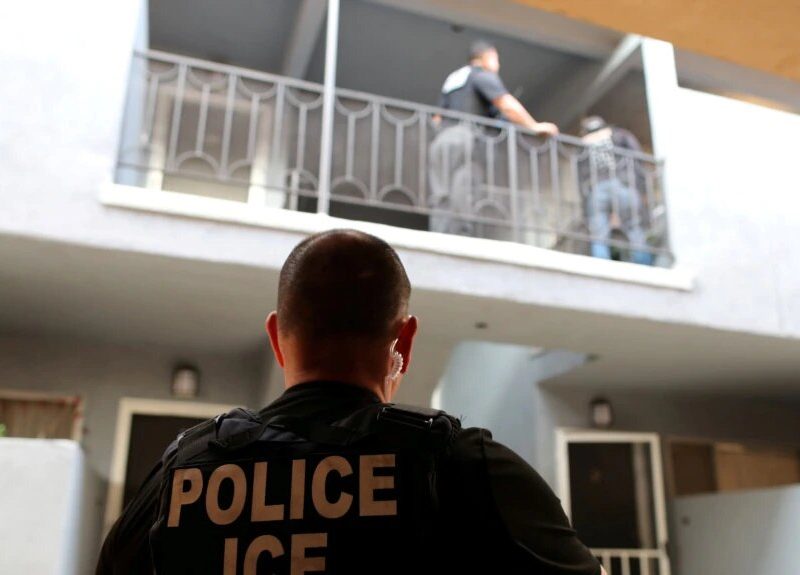 El sistema de ICE ha sufrido muchas críticas por el trato que dan a muchos migrantes.