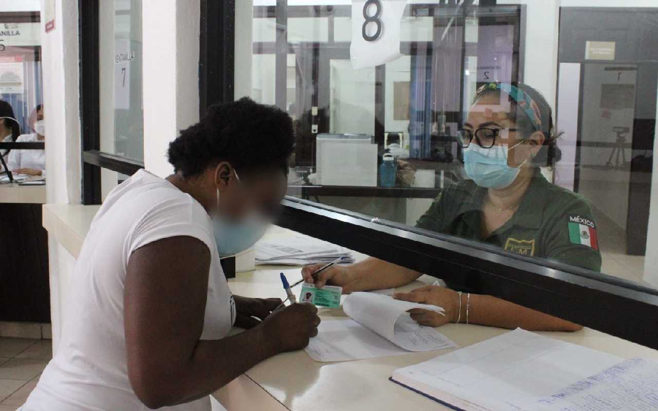 La sanción o multa de migración en México varía de acuerdo a la falta cometida ante el INM que además ha dado a conocer los nuevos costos para diversos trámites.