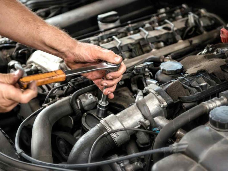 Hay trabajo en Canadá para mecánicos mexicanos.