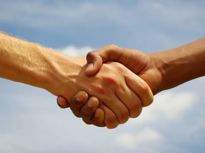 Si tu trabajo es en USA y quieres pedir un aumento de sueldo, te decimos cómo hacerle...