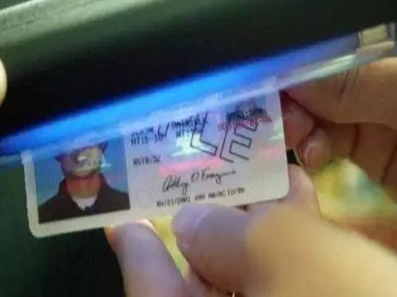 Massachussets podría darle licencia de conducir a inmigrantes irregulares