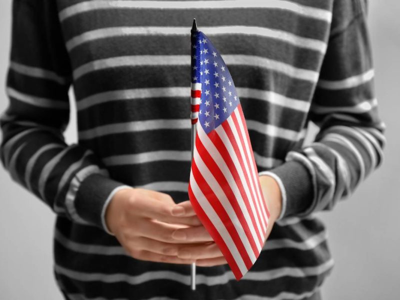 Uno de los principales problemas que enfrentan los migrantes indocumentados para obtener la ciudadanía americana radica en cómo entraron al país