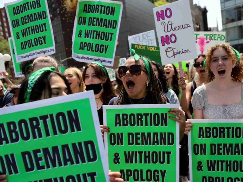 Varios grupos de activistas se oponían a una posible anulación del Roe vs Wade